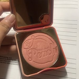 Too faced peach blush